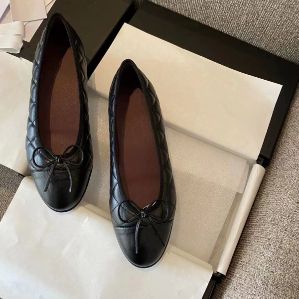 Ballet Flat Shoes Women Charming Classic Bow Slip-On Low Heel Plain Shoes - Image 4