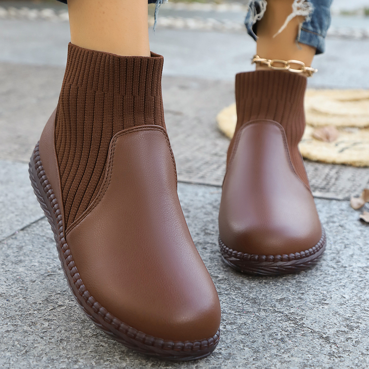 Round headed Martin boots with flat bottomed sleeves - Image 6