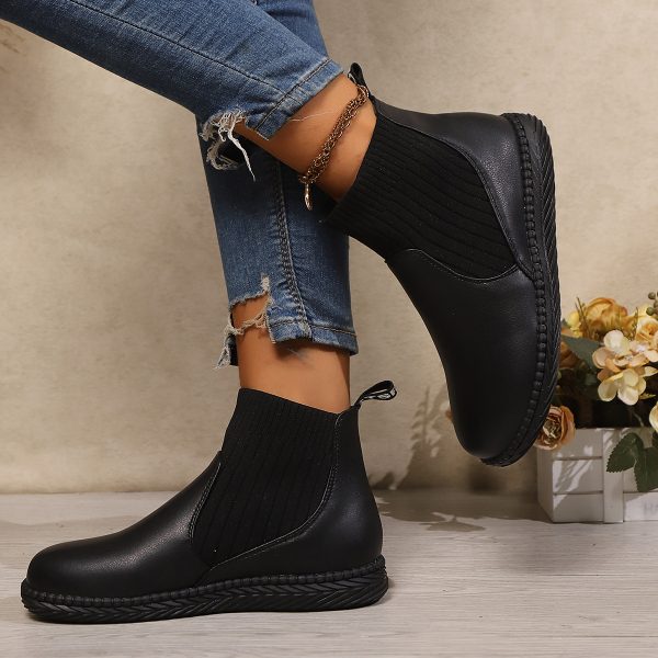 Round headed Martin boots with flat bottomed sleeves - Image 3