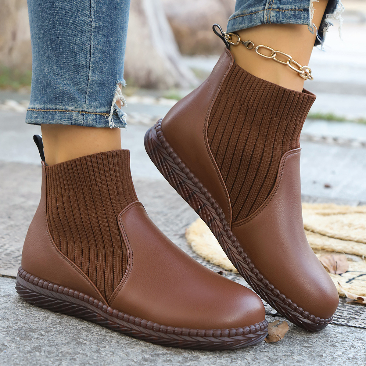 Round headed Martin boots with flat bottomed sleeves - Image 2